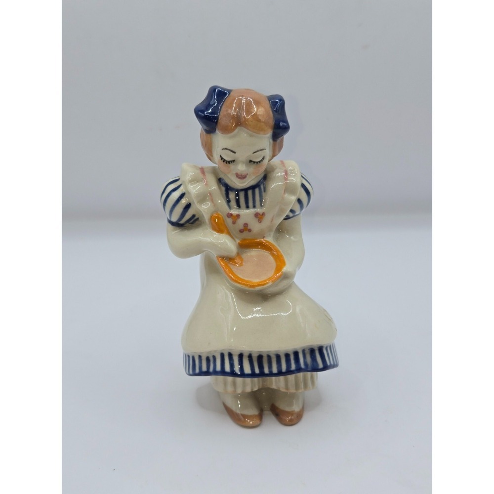 Darling Vintage Ceramic Art Studio Little Miss Muffet Porcelain Figurine